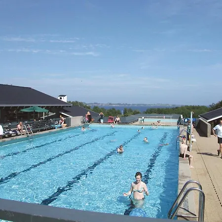 度假居 Golfparken 奥本罗